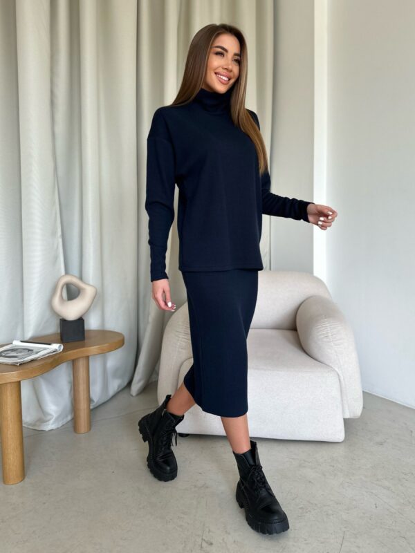 ISSA Plus Костюм (13651A_darkblue) Женское, цвет - Синий, материал - Шерсть Фото вещи ISSA Plus Костюм (13651A_darkblue) Женское, цвет - Синий, материал - Шерсть