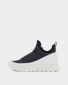 Фото вещи ECCO Exostrike Кроссовки (ZW7551) Женское, цвет - Чёрный, материал - Нубук/текстиль