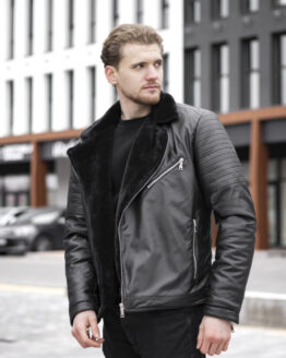 Фото вещи Pobedov Зимняя куртка (OWku1103ba) Мужское цвет - Чёрный материал - Искусственная кожа