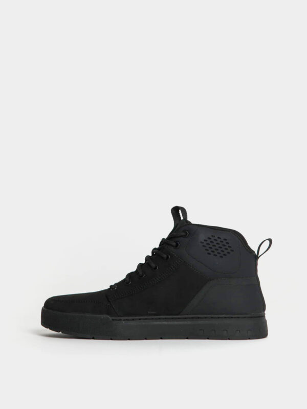 Timberland Maple Grove Mid Ботинки (TF5160) Мужское, цвет - Чёрный, материал - Нубук/искусственная кожа Фото вещи Timberland Maple Grove Mid Ботинки (TF5160) Мужское, цвет - Чёрный, материал - Нубук/искусственная кожа