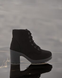 Фото вещи Високі черевики на підборах - чорний